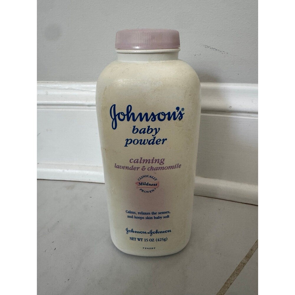 Johnson's Baby Powder Vtg 2004 Lavender & Chamomile Scent 15oz Mildness NEW